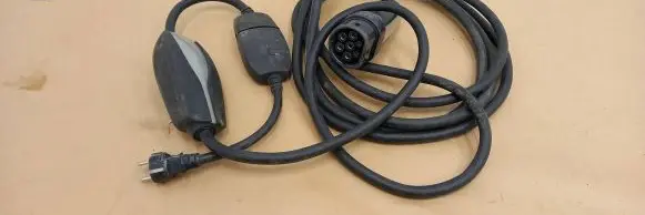 Tesla Model S Electric car charging cable 105822000D T16E0019260