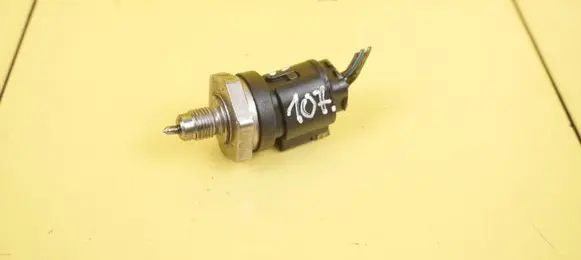 Ford Kuga II Oil temperature sensor 9675733280 24SP49