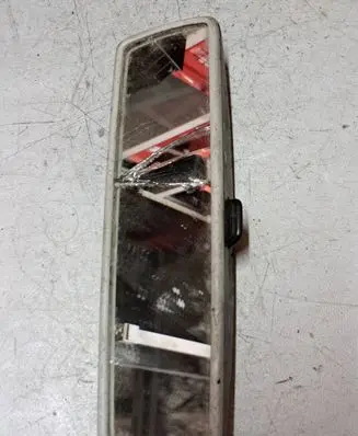 Volkswagen Golf VI Rear view mirror (interior) E1010783