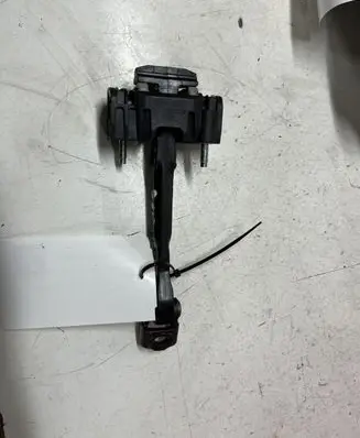 Volvo S80 Rear door check strap stopper 31217754 C8P5D