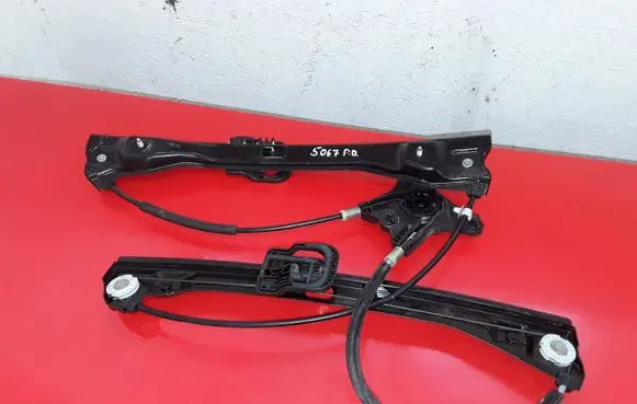 Seat Toledo IV (NH) Front window lifting mechanism without motor 5JA837462 122317