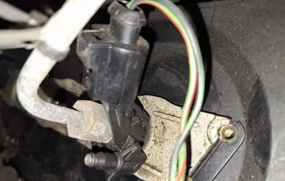 Audi A6 S6 C6 4F Fuel injector casldii