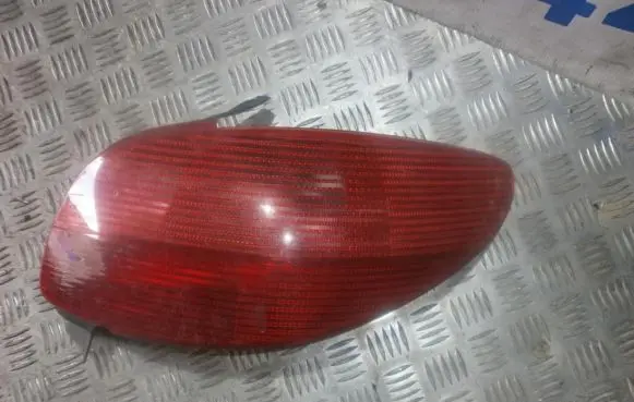 Peugeot 206 Rear/tail lights 2531