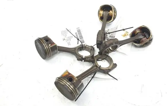 Dacia Sandero Piston with connecting rod 69L23