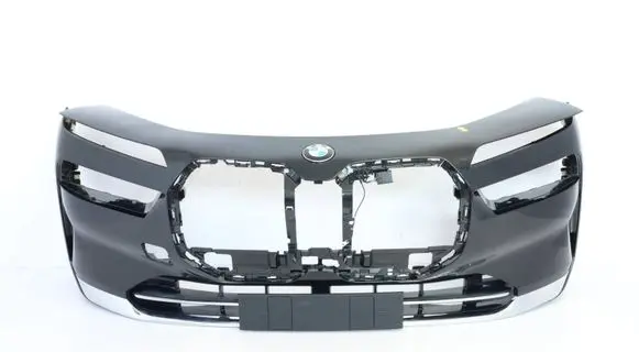 BMW 7 G70 Front bumper 678493934