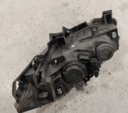 Renault Megane II Headlight/headlamp 8200476431