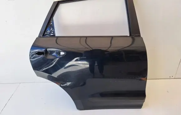 KIA Niro Rear door