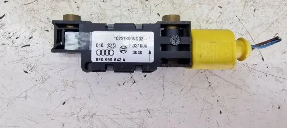 Audi A4 S4 B6 8E 8H Airbag deployment crash/impact sensor 8E0959643A
