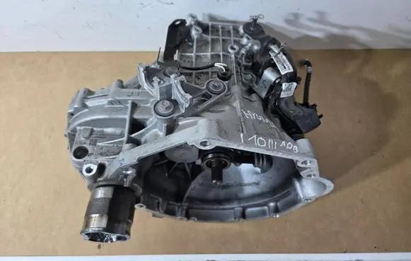 Hyundai i10 Manual 5 speed gearbox MN1671AC
