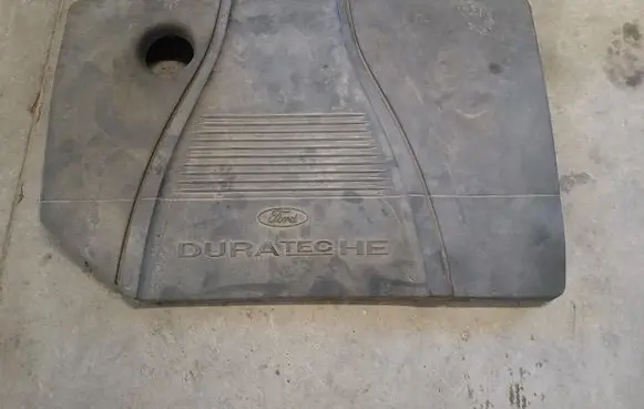 Ford Focus Engine cover (trim)