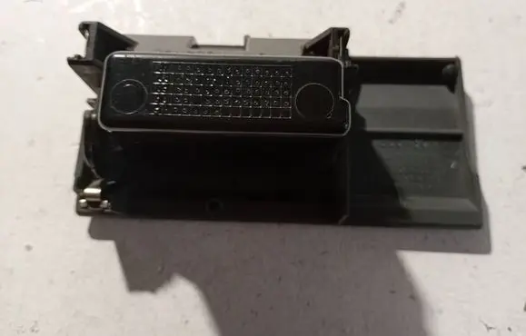 Renault 19 Ashtray trim (front) 588855