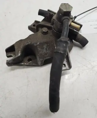 Volvo S70 V70 V70 XC Fuel filter bracket/mount holder 074127445A