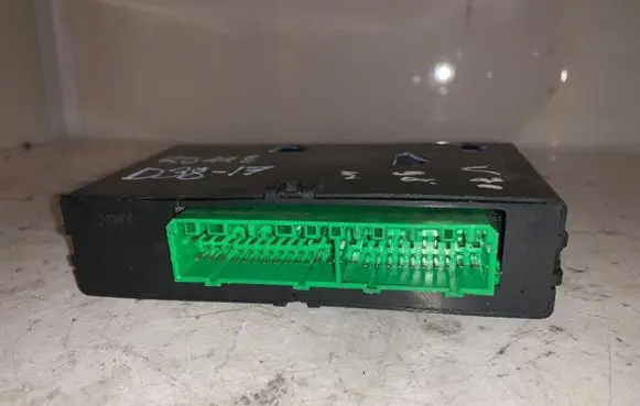 Volvo V70 Door control unit/module 9459480 D3817