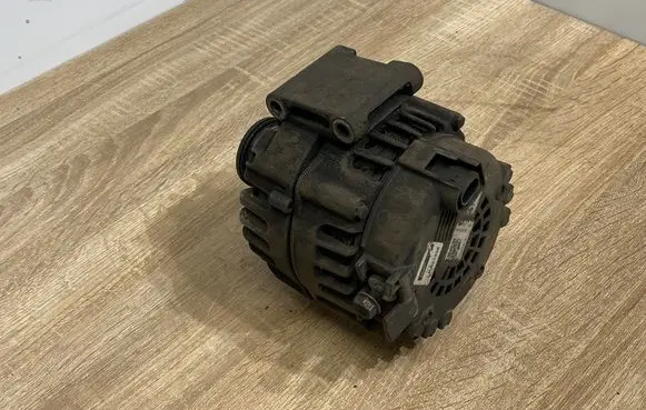Mercedes-Benz Sprinter W906 Generator/alternator A0009068802 0009068802