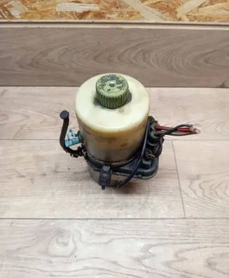 Volkswagen Polo IV 9N3 Power steering pump 6Q0423156AB 6Q2423051AG 6Q1423051BS