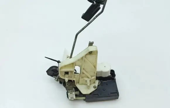 Cadillac STS Seville Rear door lock 16637781 16332159 02298B9
