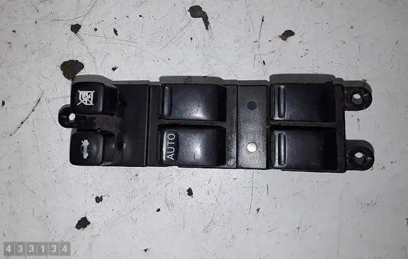 Nissan Primera Electric window control switch 25401av640