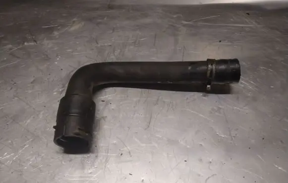 Skoda Superb B5 (3U) Engine coolant pipe/hose 8D0121101K