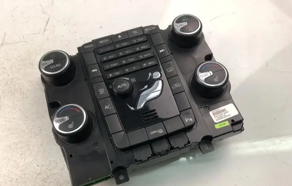 Volvo V70 Interior fan control switch 30795271