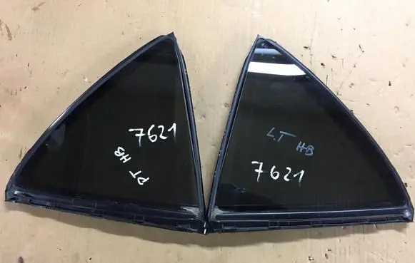 Toyota Corolla E210 E21 Rear door window glass 159400-0391