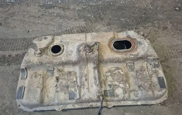 Hyundai Santa Fe Fuel tank 