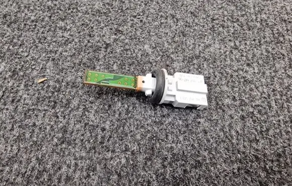 Audi Q7 4M Interior temperature sensor 1K0907543E