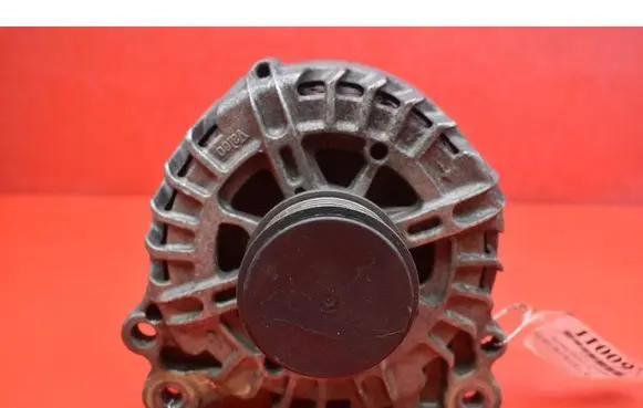 Skoda Octavia Mk2 (1Z) Generator/alternator 06F903023C