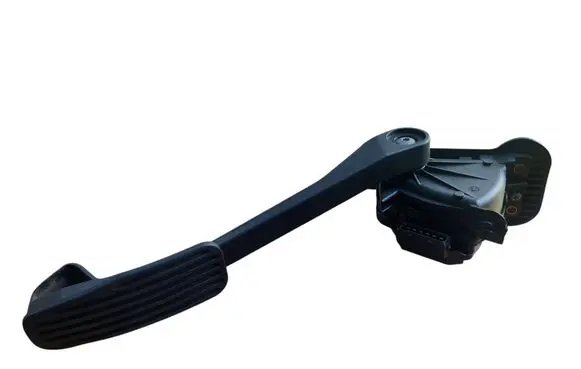 Volvo S60 Accelerator throttle pedal 30636004