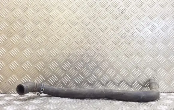 Volkswagen PASSAT B4 Engine coolant pipe/hose
