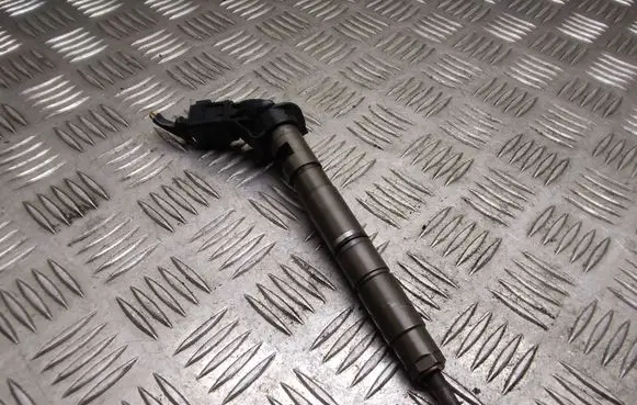 Audi A4 S4 B7 8E 8H Fuel injector 0445115024 059130277S