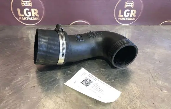 Volvo V70 Intercooler hose/pipe 30751920