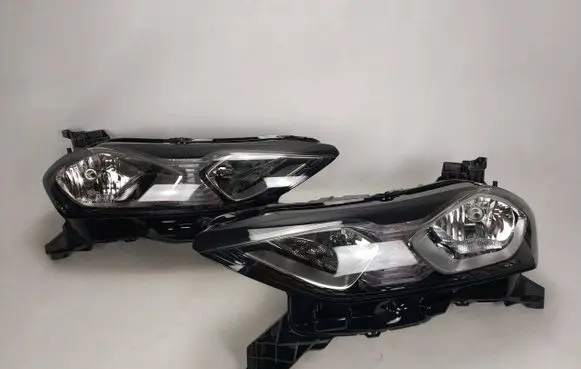 Citroen DS3 Headlights/headlamps set 901103058 901103061 9820840580