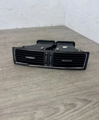 Skoda Superb B6 (3T) Dash center air vent grill 3T0820951A