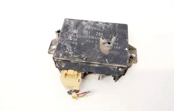 Renault Laguna II Parking PDC control unit/module 8200051286 111102N