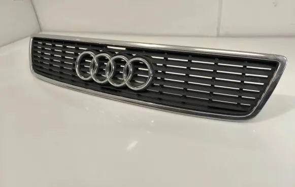 Audi A4 S4 B6 8E 8H Front grill 4B0853651B