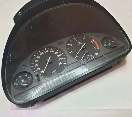BMW 5 E39 Speedometer (instrument cluster) 110008735 8375675