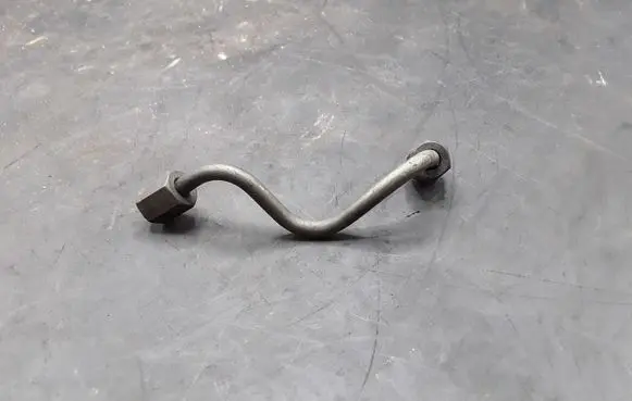 Hyundai Trajet Fuel injector supply line/pipe NOCODE