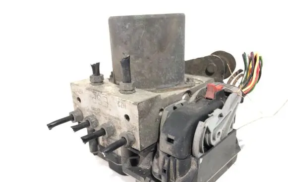 Audi A4 S4 B8 8K ABS Pump 8K0907379AQ