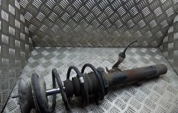 BMW 1 E81 E87 Front shock absorber with coil spring 6771553 31316771553 3131677155302