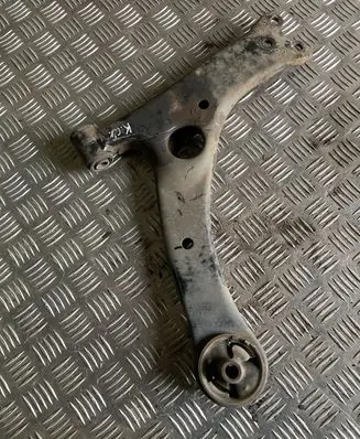 Toyota Corolla Verso AR10 Front lower control arm/wishbone