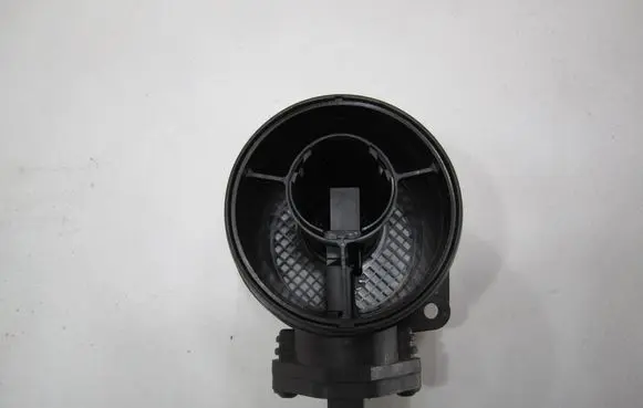 Volkswagen Touran I Mass air flow meter 074906461B 0281002461