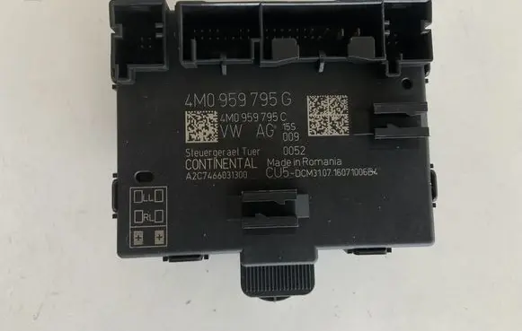 Audi Q7 4M Door control unit/module 4M0959795G 4M0959795C