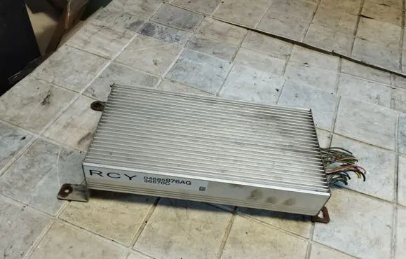 Chrysler Pacifica Sound amplifier 04685876AG