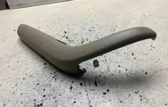 Audi A4 S4 B6 8E 8H Rear door handle trim 8E0867373