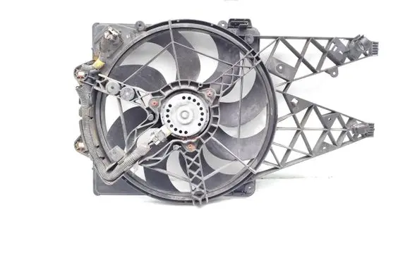 Opel Combo D Radiator cooling fan shroud 8E4241000