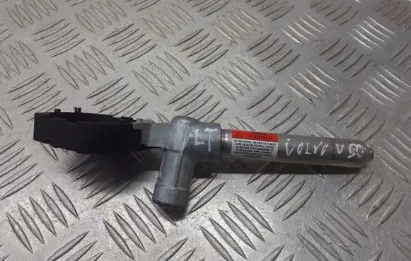 Volvo V50 Rear seatbelt buckle 608426300A