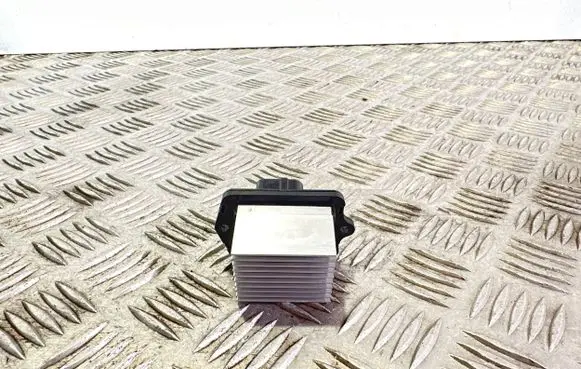 Suzuki SX4 S-Cross Heater blower motor/fan resistor J3S014