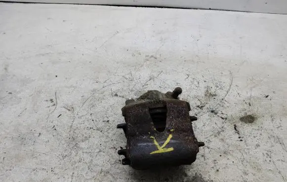 Volkswagen Golf Sportsvan Front brake caliper