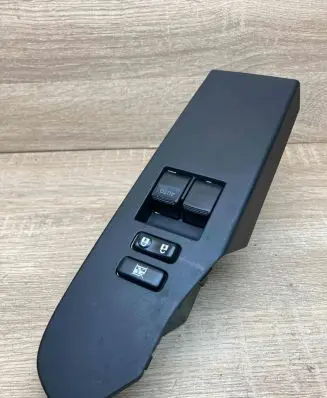 Toyota Auris E180 Electric window control switch 7423102D20