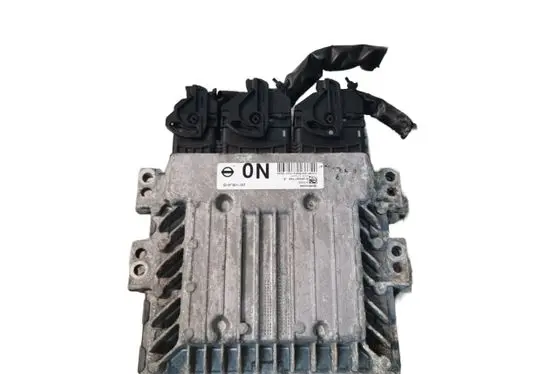 Nissan Juke I F15 Engine control unit/module 23710BJ91B S180066004
